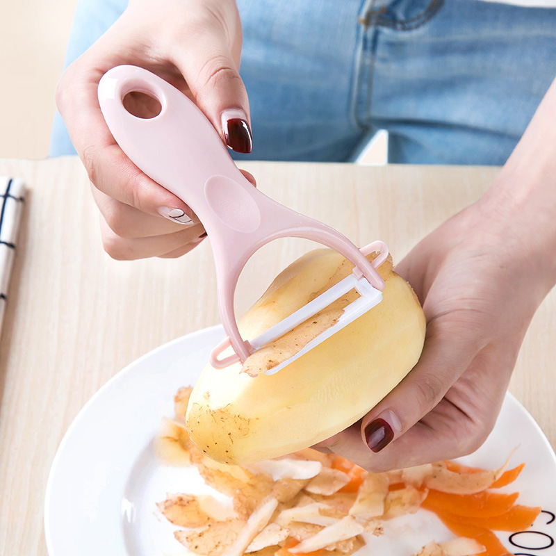 Household peeler