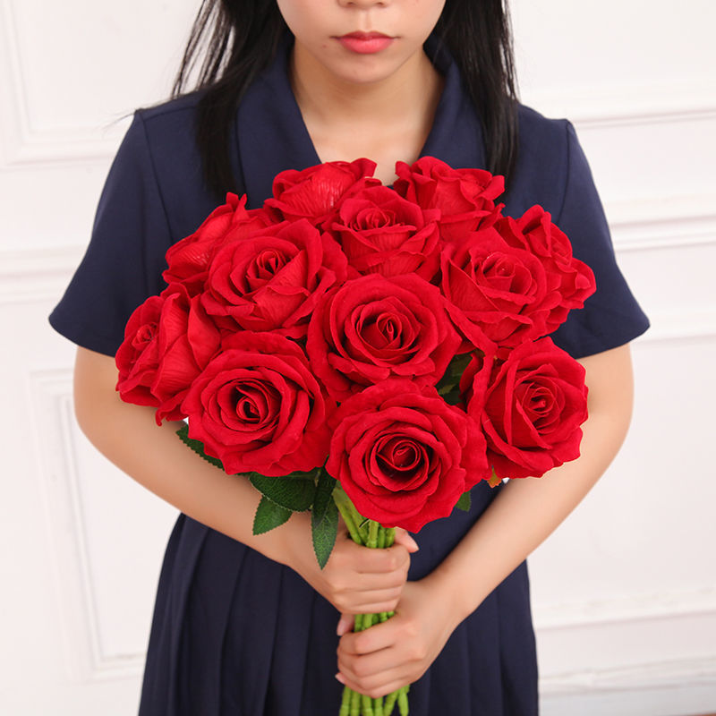 Artificial velvet roses
