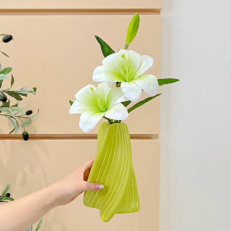 Artificial lilies