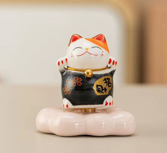 Lucky Cat Spinning Figurine