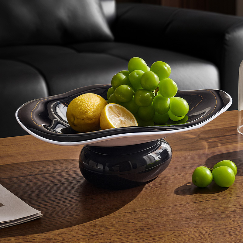 The Snowy Realm Fruit Platter: A High-End Trend