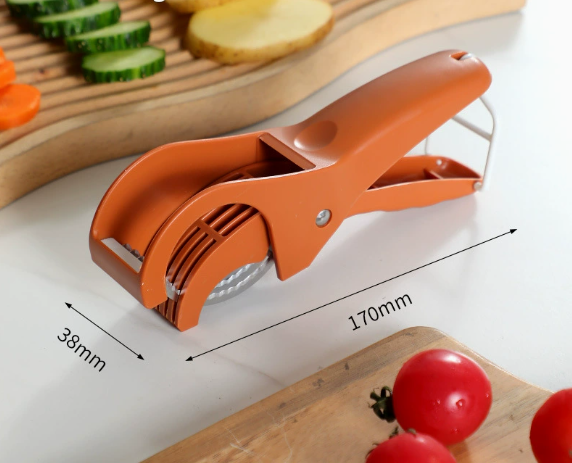 Vegetable and fruit slicer