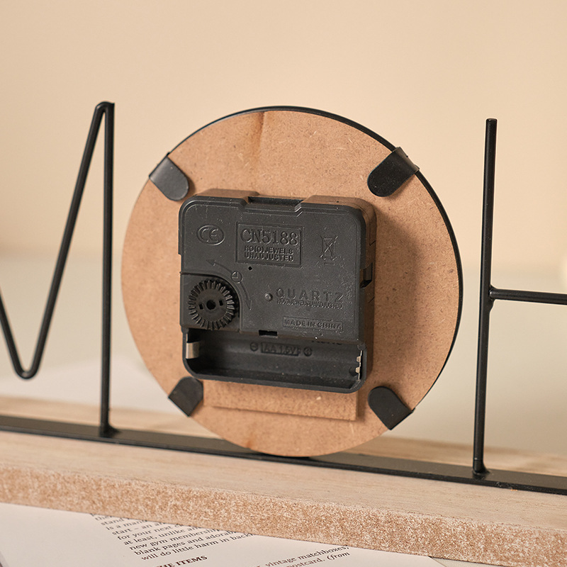 Creative silent clock