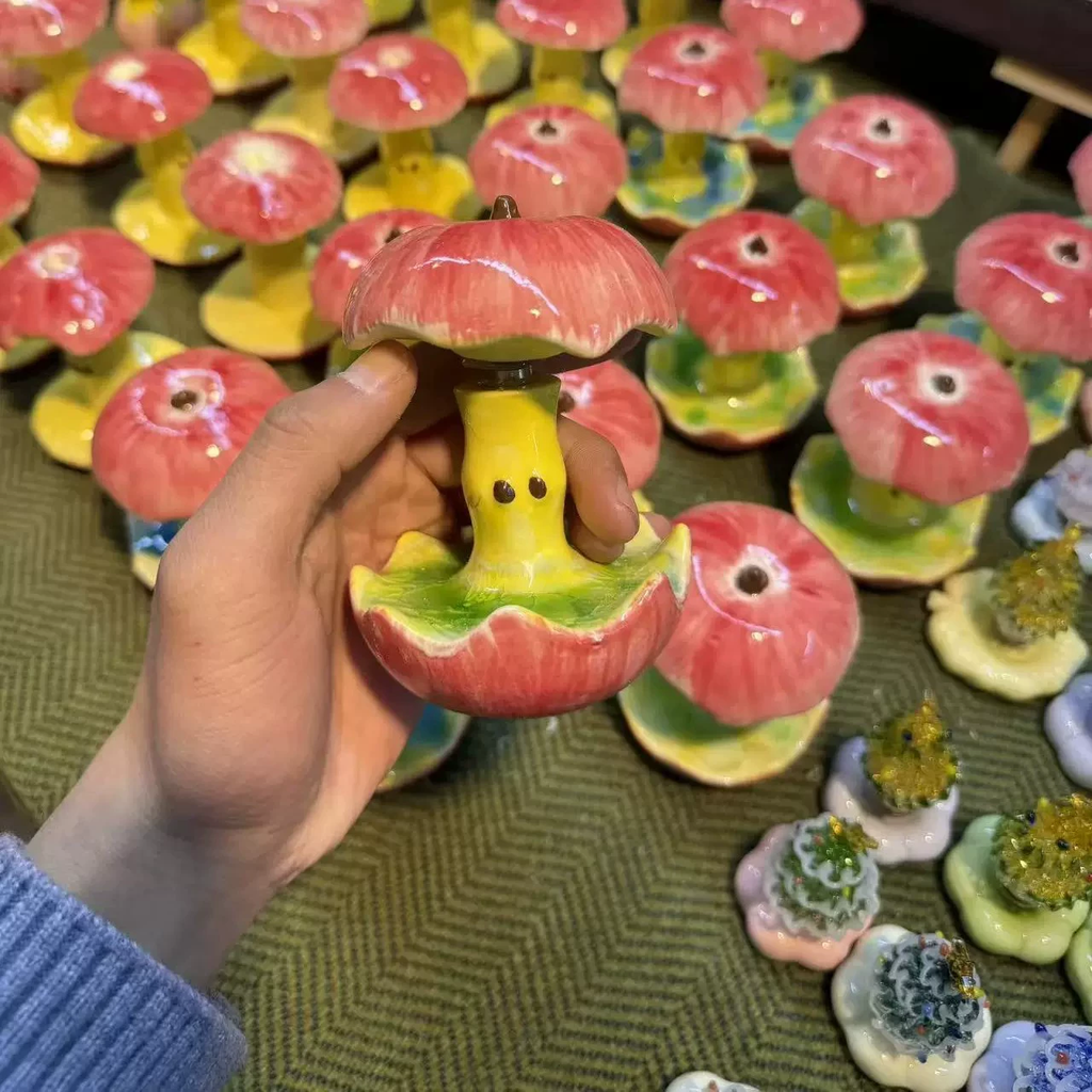 Cute Ceramic Apple Spinning Toy