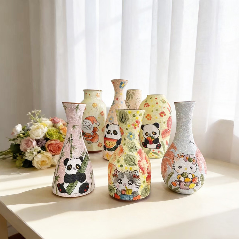 Instagram-worthy creative snowflake-shaped cartoon vase