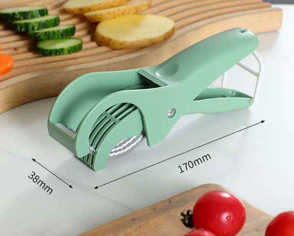 Vegetable and fruit slicer